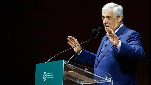 Il ministro degli Affari Esteri Antonio Tajani durante gli Stati Generali dei Commercialisti 2025, presso il Convention Center La Nuvola, Roma, 10 giugno 2025. ANSA/ANGELO CARCONI