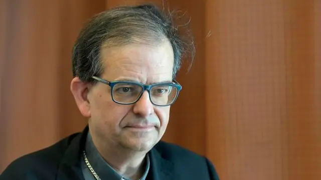Il cardinale Augusto Paolo Lojudice nel corso della 76’ Assemblea generale dei Vescovi italiani. Fiumicino, 24 maggio 2022. ANSA/CLAUDIO PERI