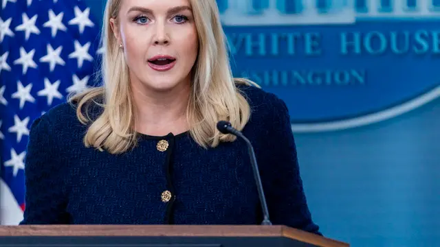 epa12153451 White House Press Secretary Karoline Leavitt responds to a question from the news media during the daily briefing in the press briefing room of the White House in Washington, DC, USA, 03 June 2025. EPA/SHAWN THEW