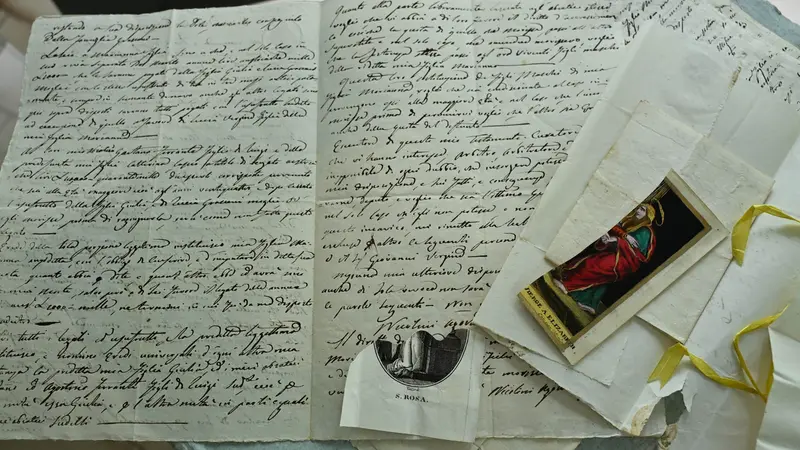 Il testamento di Nicolin, con segni di riconoscimento - Foto New Reporter Favretto © www.giornaledibrescia.it