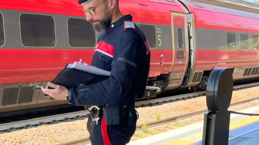 I carabinieri in stazione a Desenzano