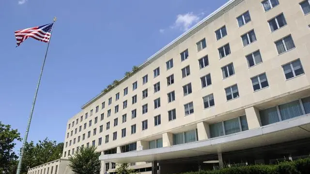 epa03806692 General view of the exterior of the US State Department, where it was announced the resumption of peace talks between Israel and the Palestinian Authority, to be headed by former American Ambassador to Israel Martin Indyk, at the State Department, in Washington, DC, USA, 29 July 2013. US Secretary of State John Kerry will be meeting with Israeli Justice Minister Tzipi Livni and Palestinian Chief Negotiator Saeb Erekat in an attempt to lay the ground work for progress in the Middle East. EPA/MIKE THEILER
