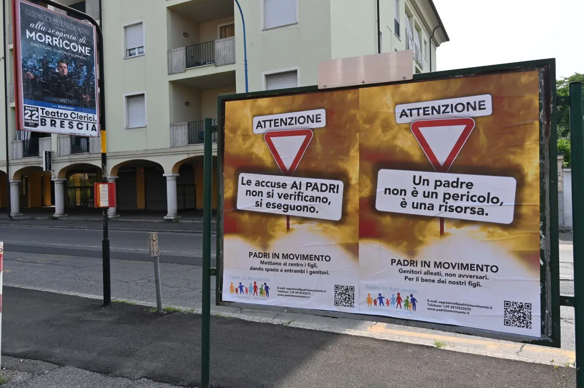 I manifesti della campagna «Padri Invisibili»