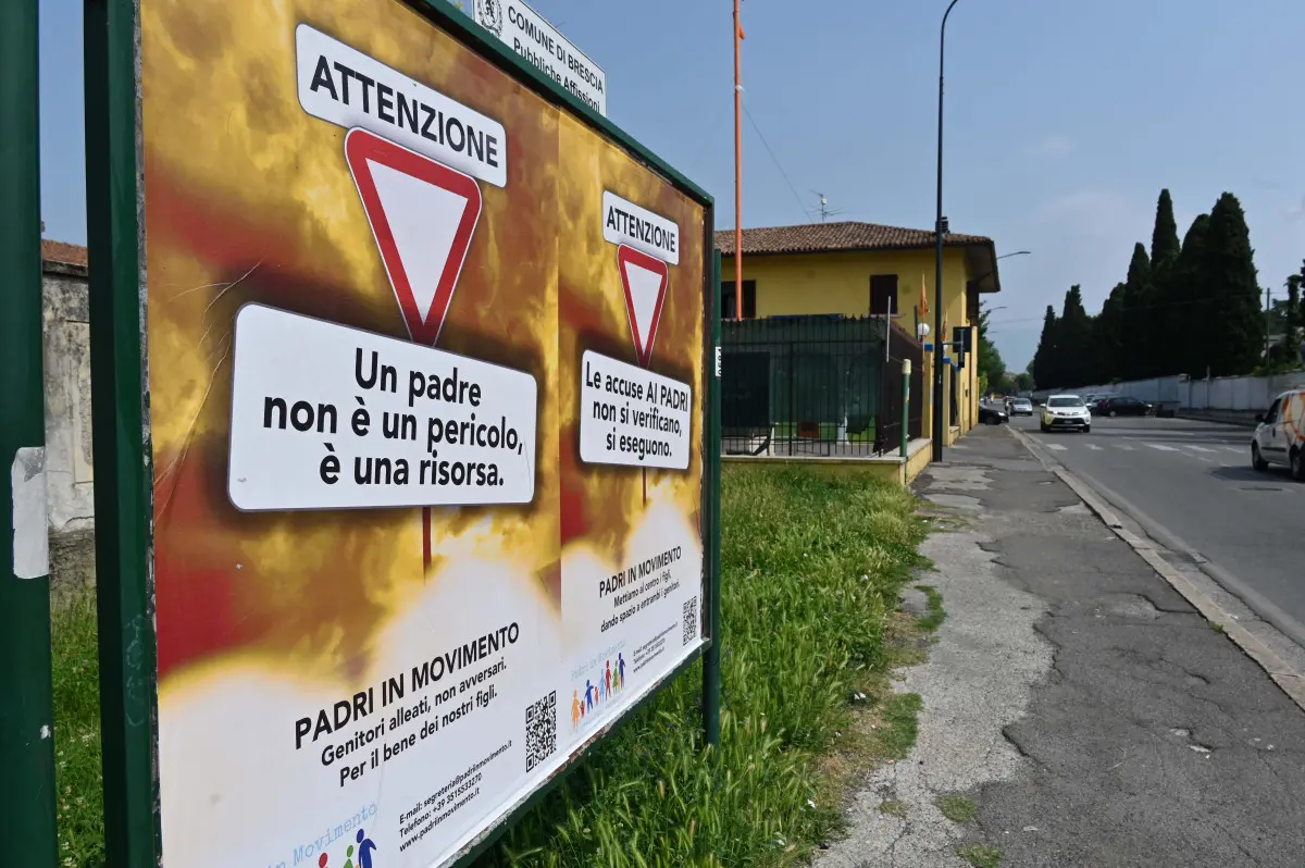 I manifesti della campagna «Padri Invisibili»