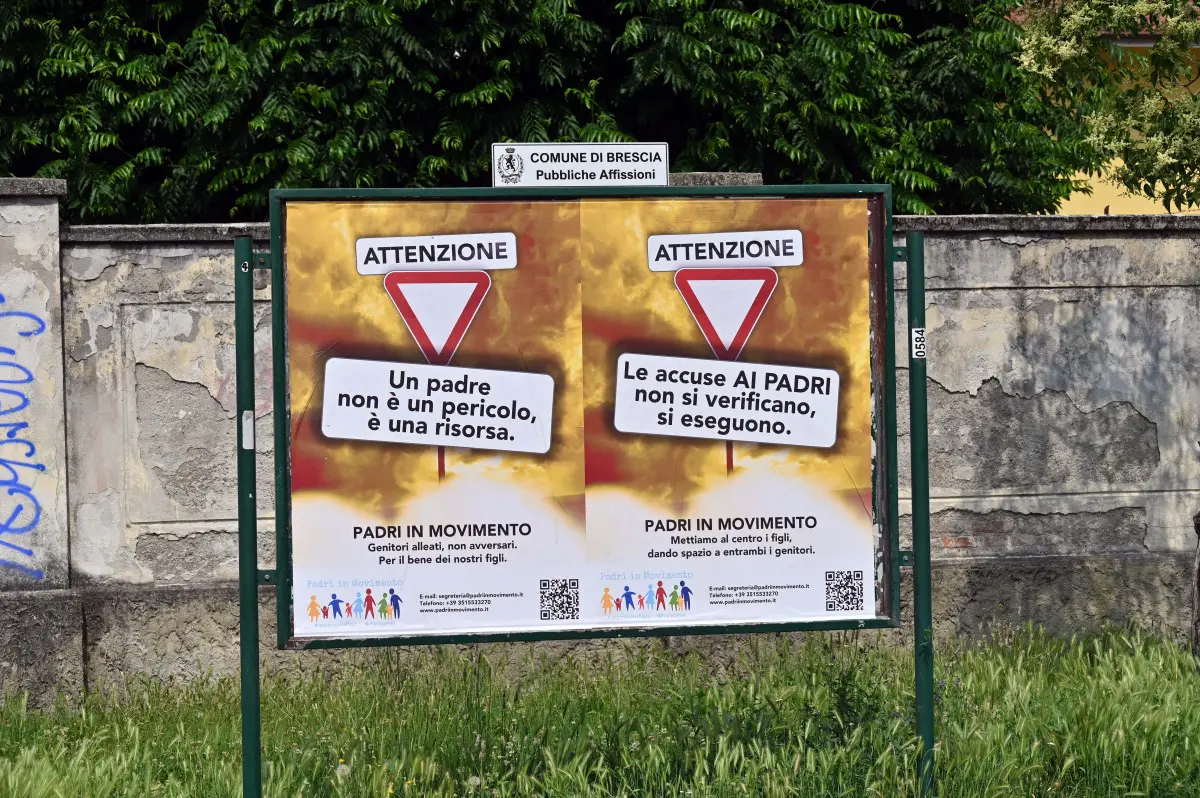 I manifesti della campagna «Padri Invisibili»