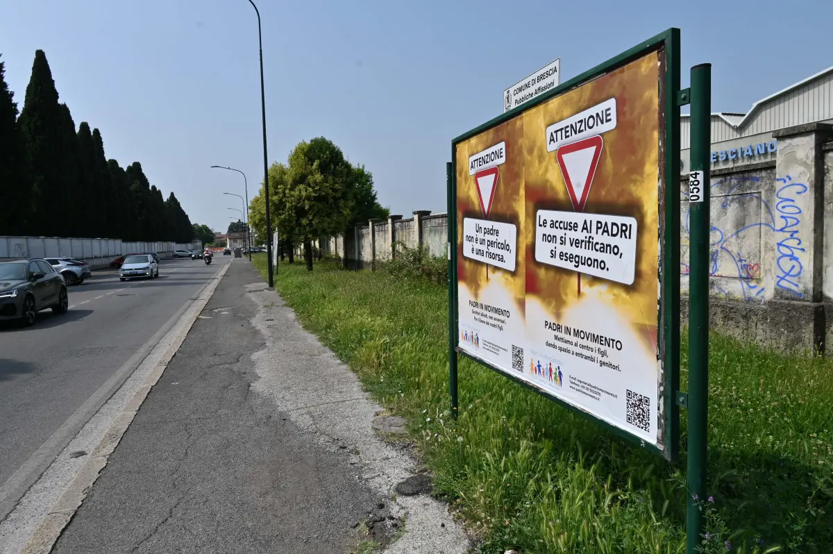 I manifesti della campagna «Padri Invisibili»