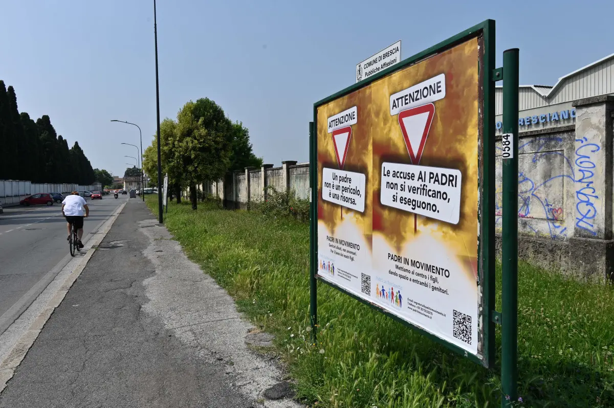 I manifesti della campagna «Padri Invisibili»