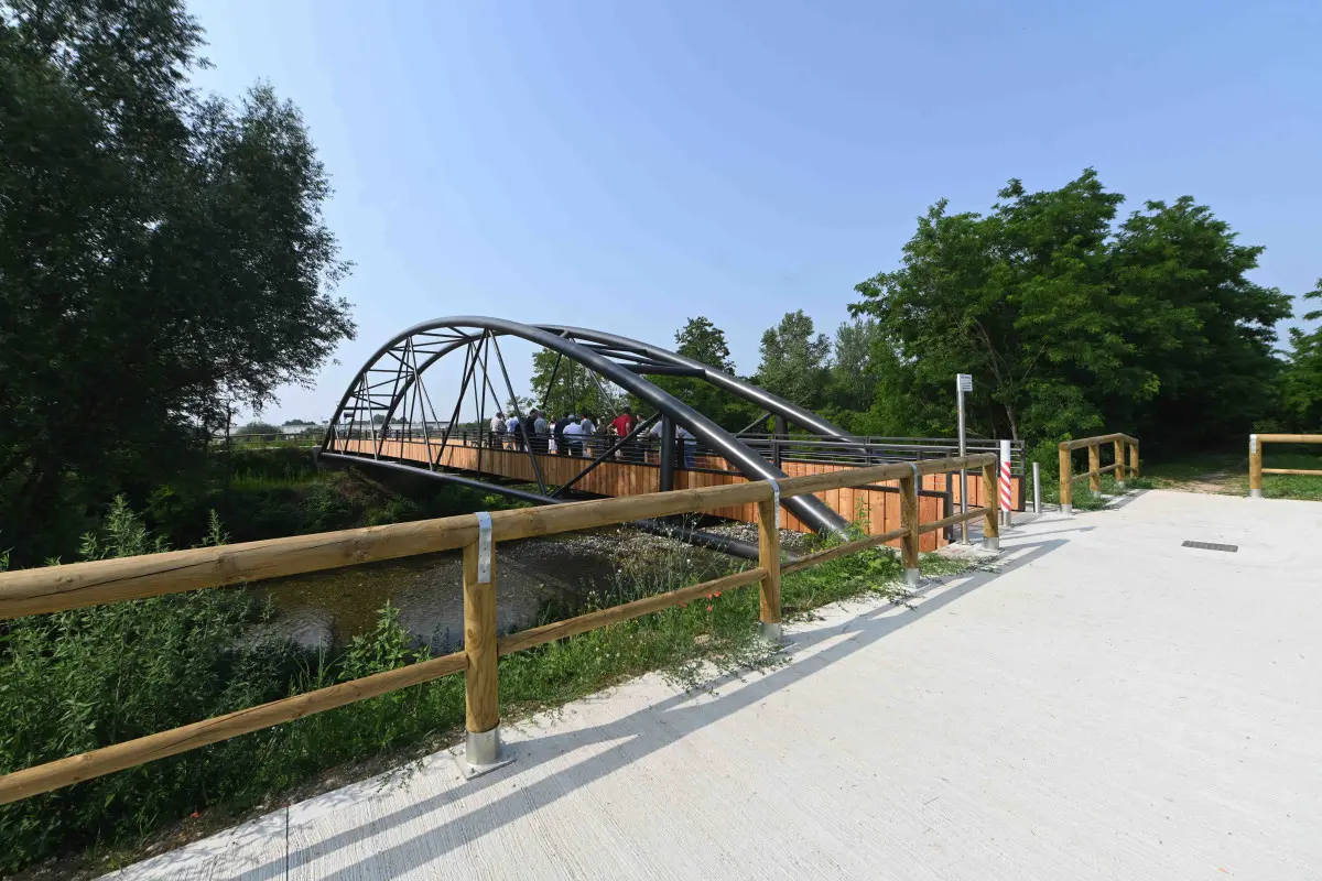 L'inaugurazione del ponte che unisce Roncadelle e Brescia