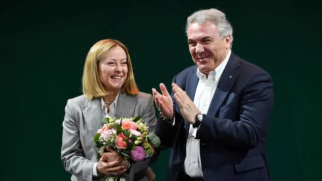 La Presidente del Consiglio Giorgia Meloni e Il Segretario Generale CISL Luigi Sbarra all’Assemblea Nazionale della CISL presso l’Auditorium della Conciliazione Roma, 11 febbraio 2025 ANSA/FABIO CIMAGLIA