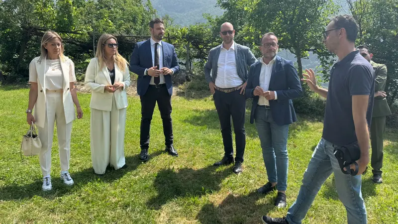 L'assessora regionale Caruso in visita a Capo di Ponte - © www.giornaledibrescia.it