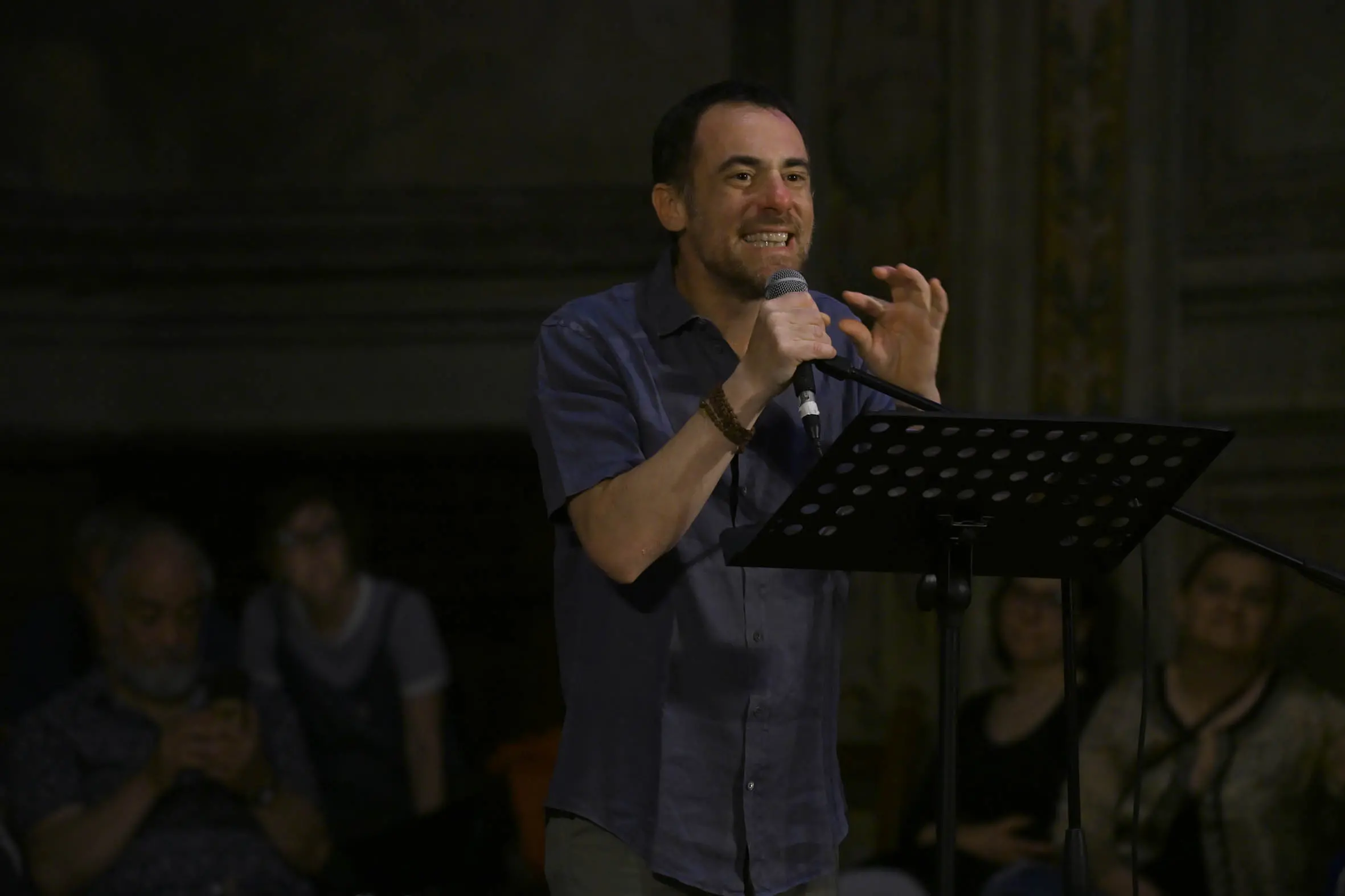 SPETTACOLI BRESCIA CHIESA DI SAN CRISTO INCONTRO CON ELIO GERMANO -TRA GLI IMPURI MI SONO PURIFICATO  NELLA FOTO MOMENTI DELL'INCONTRO ELIO GERMANO 11/06/2025 newreporter©favretto 