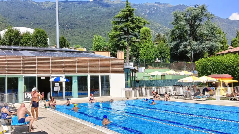 A Lumezzane sono state aperte le piscine esterne - © www.giornaledibrescia.it