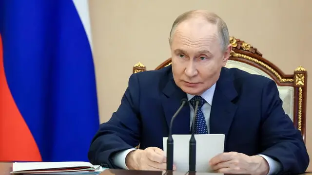 epa12170567 Russian President Vladimir Putin chairs a meeting on the key points of the state armament program for 2027-2036 at the Kremlin, in Moscow, Russia, 11 June 2025. Special attention in the new state arms program should be given to the nuclear triad, said Vladimir Putin. EPA/VYACHESLAV PROKOFYEV/SPUTNIK/KREMLIN POOL MANDATORY CREDIT