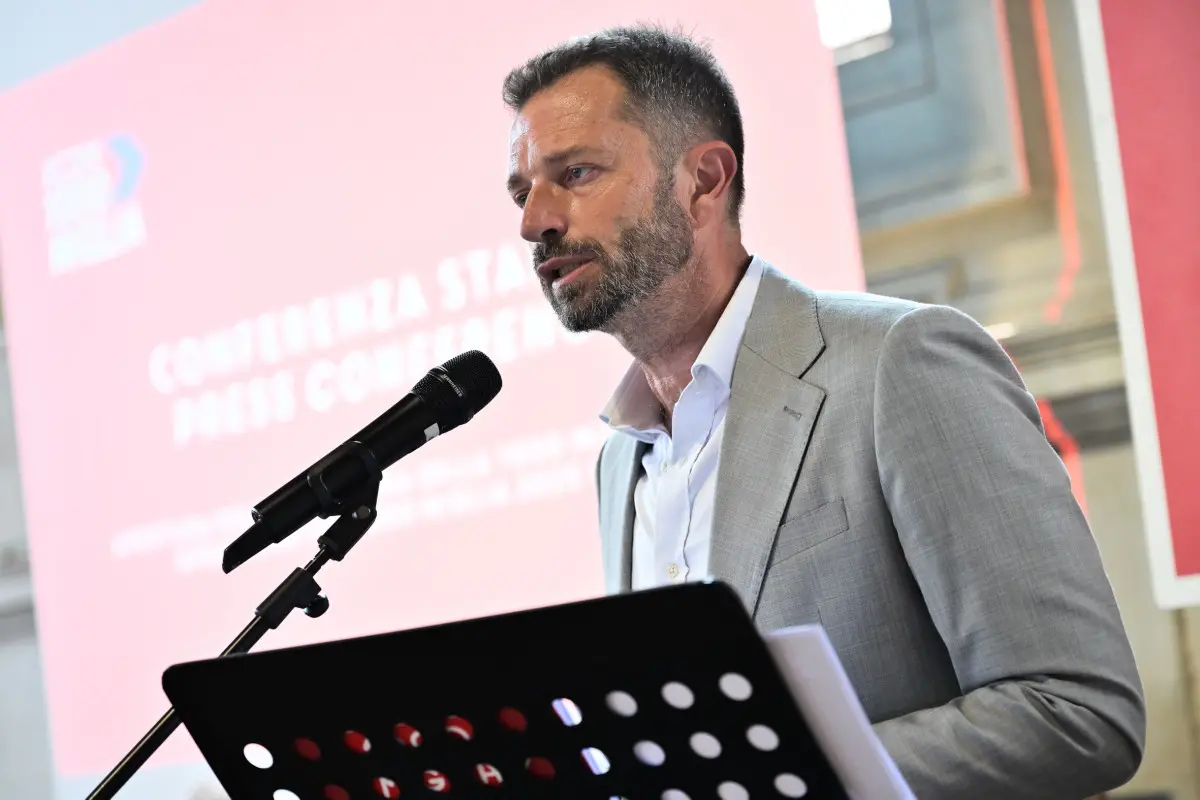 Mille Miglia 2025, la presentazione al salone Vanvitelliano
