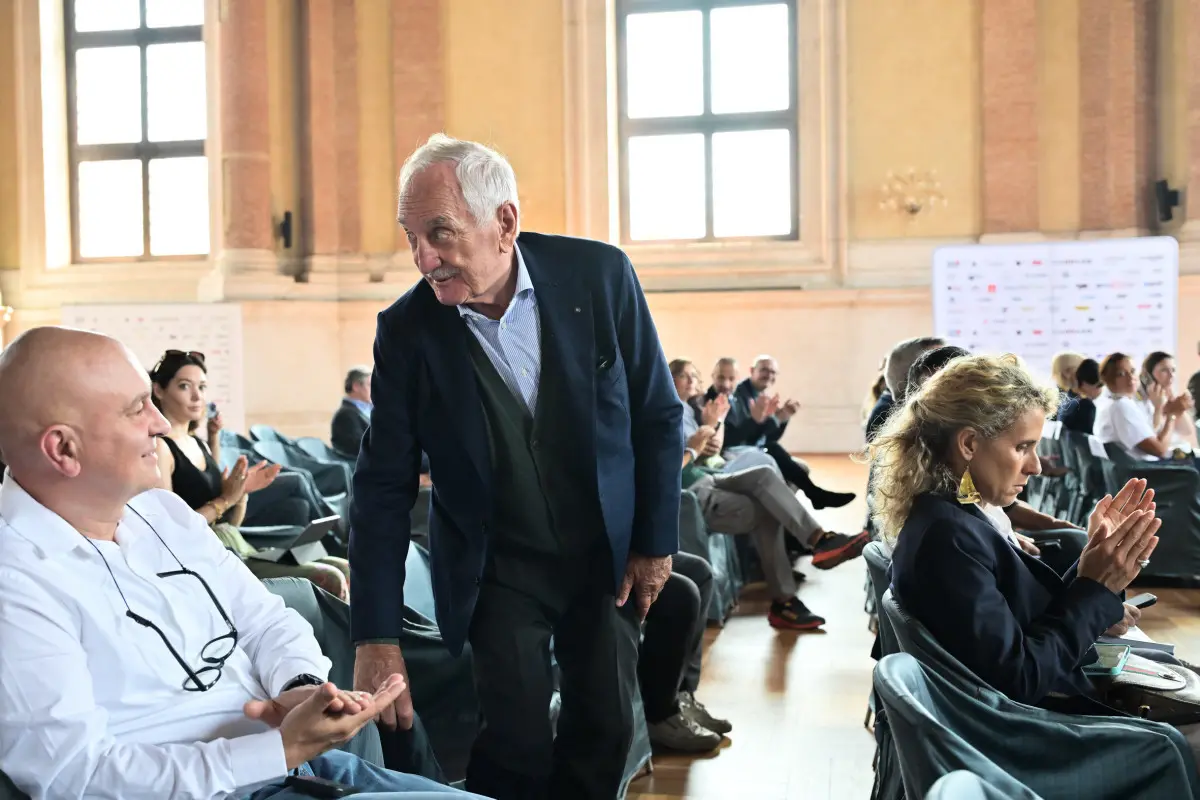Mille Miglia 2025, la presentazione al salone Vanvitelliano