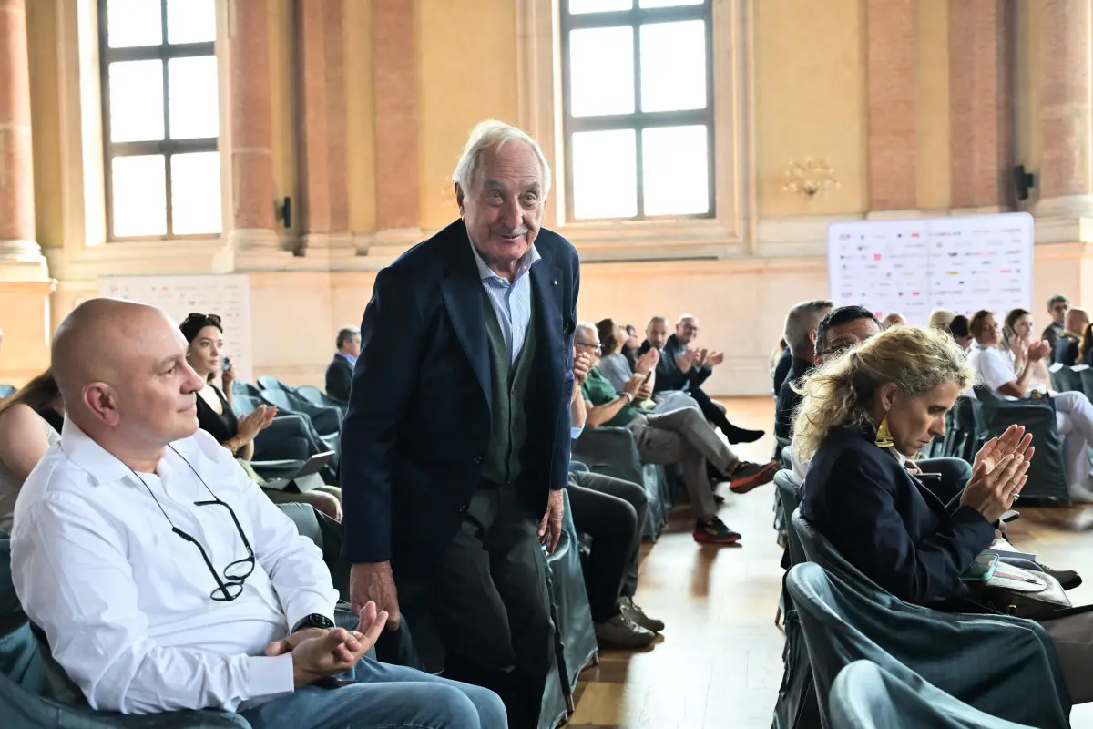 Mille Miglia 2025, la presentazione al salone Vanvitelliano
