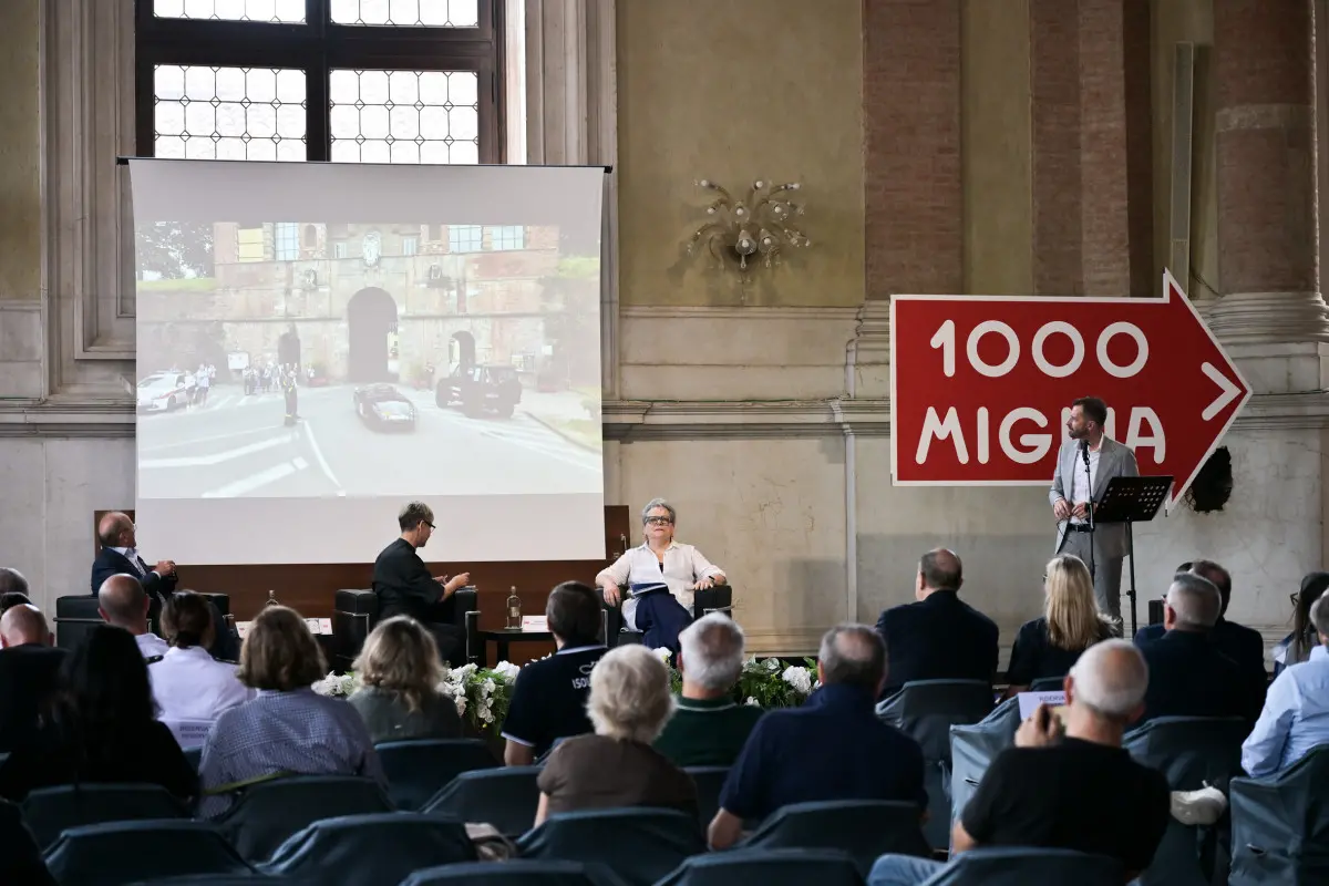 Mille Miglia 2025, la presentazione al salone Vanvitelliano