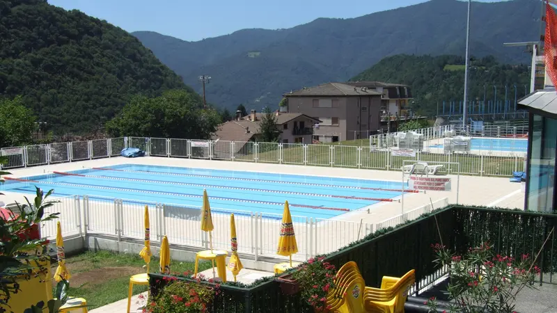 Il lido estivo della piscina di Lumezzane - © www.giornaledibrescia.it