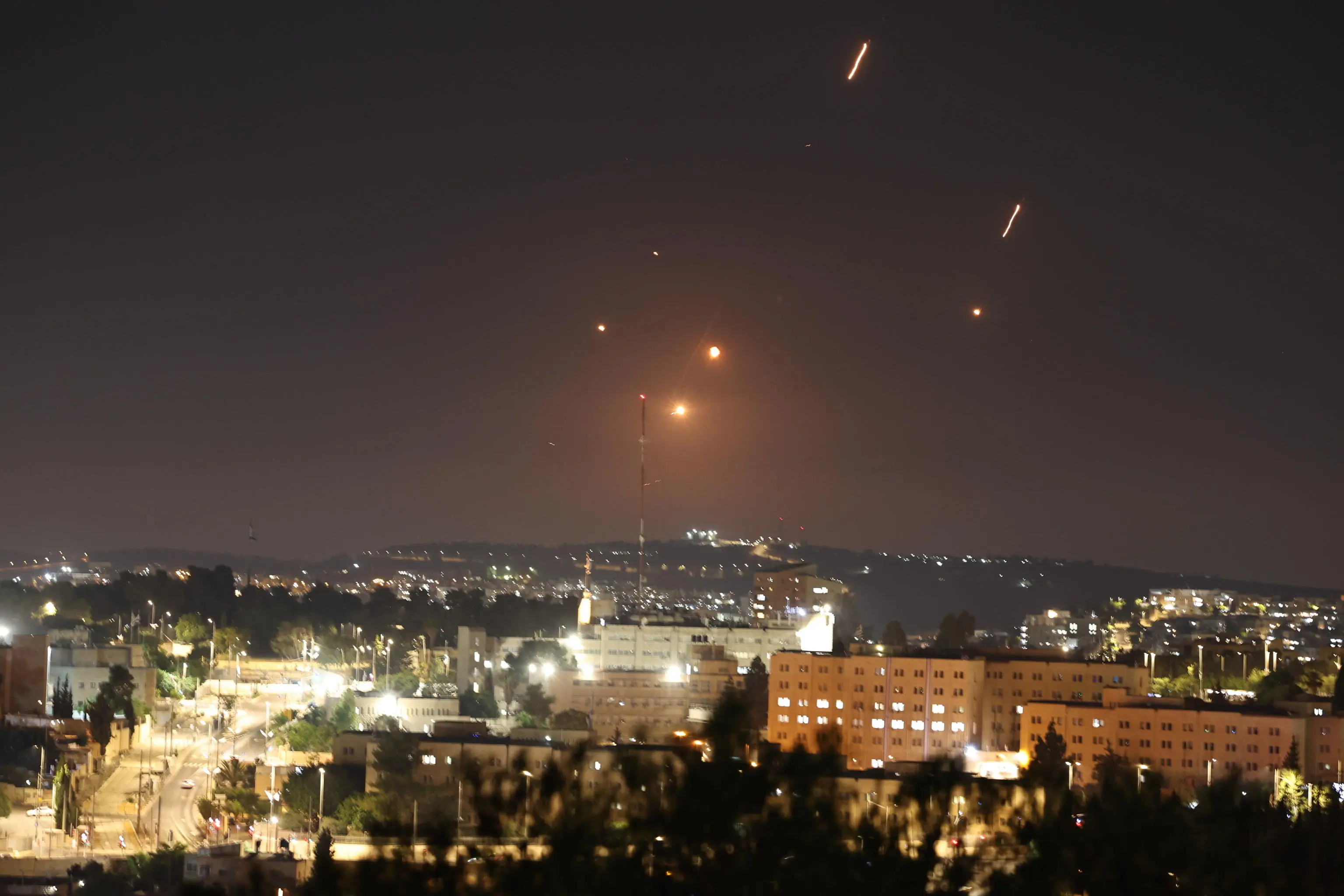 I missili israeliani su Gerusalemme
