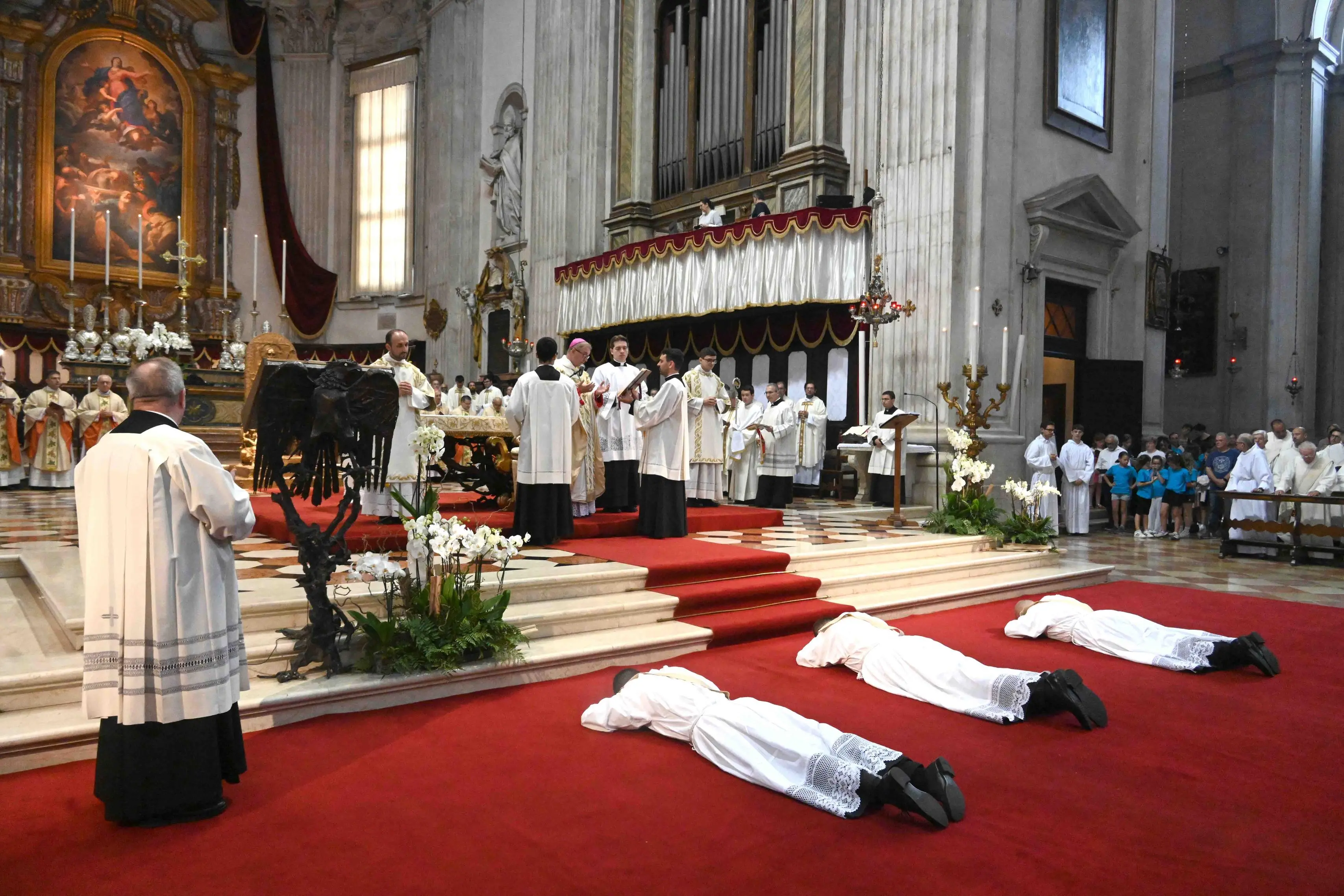 In Cattedrale l'ordinazione di tre nuovi sacerdoti