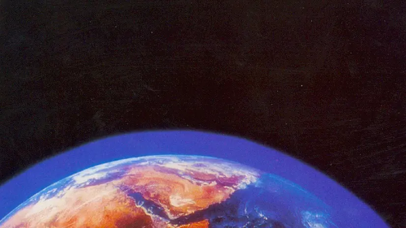 Lo strato dell'ozono sulla superficie terrestre in una simulazione - © www.giornaledibrescia.it