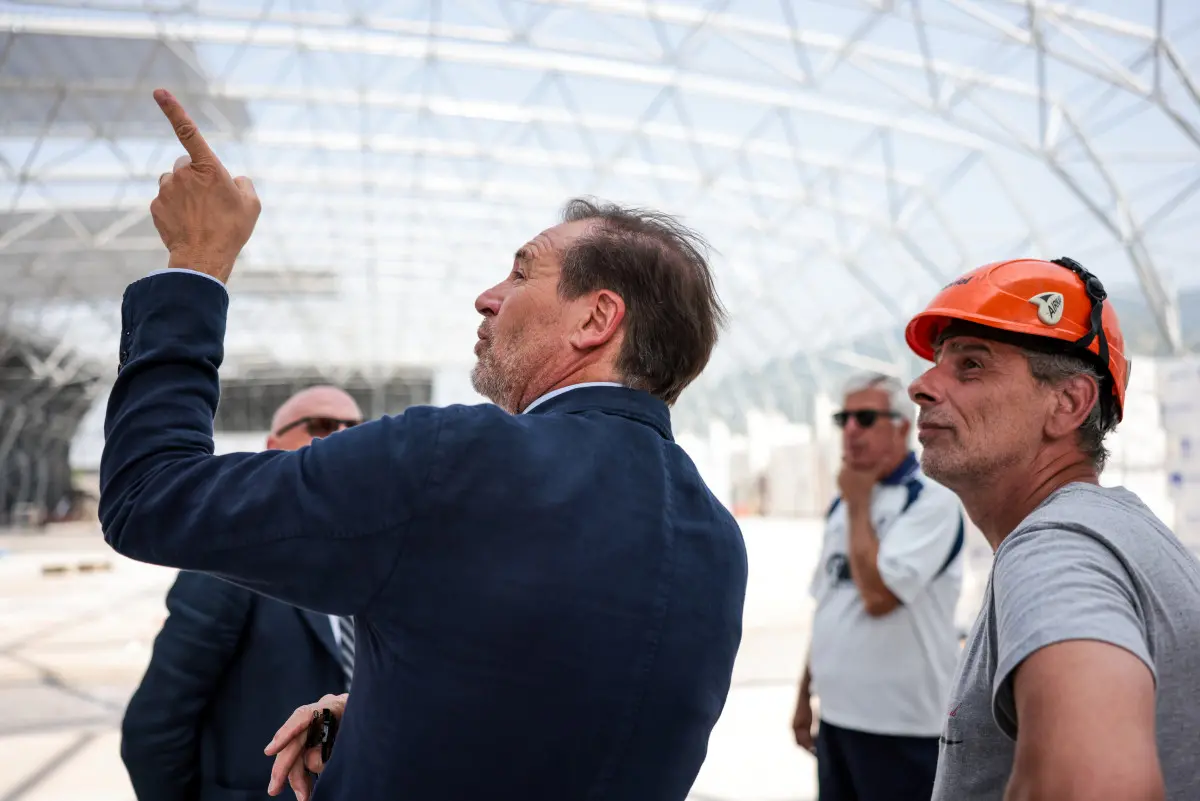 Atletica, la visita di Mei nel cantiere dell'impianto indoor