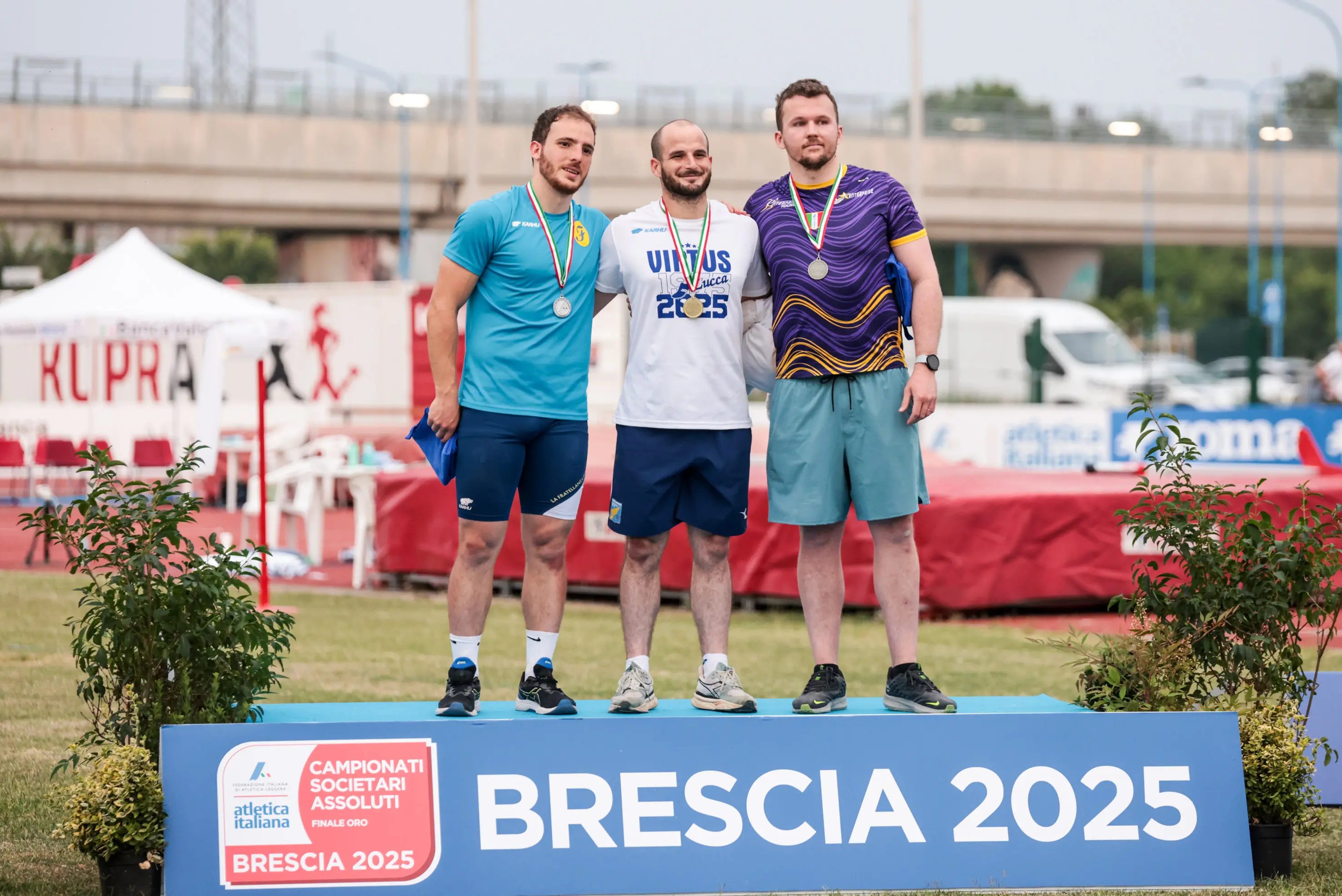 La prima giornata dei societari di atletica