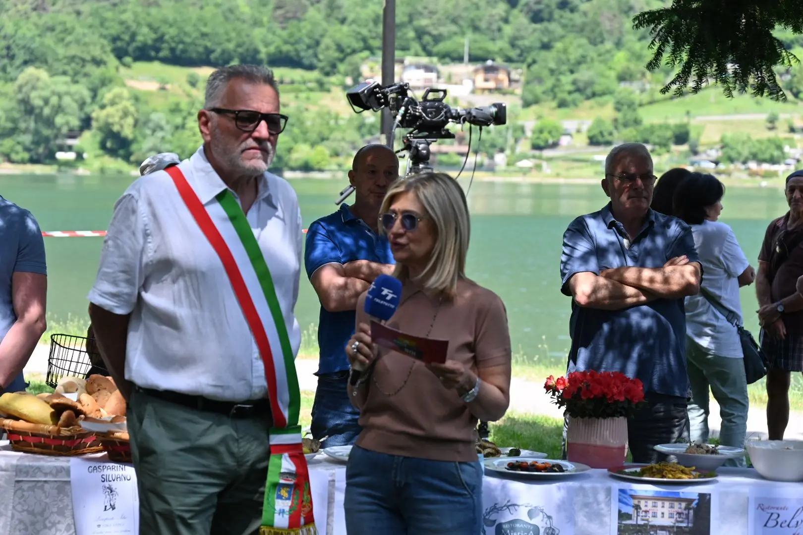 In piazza con noi