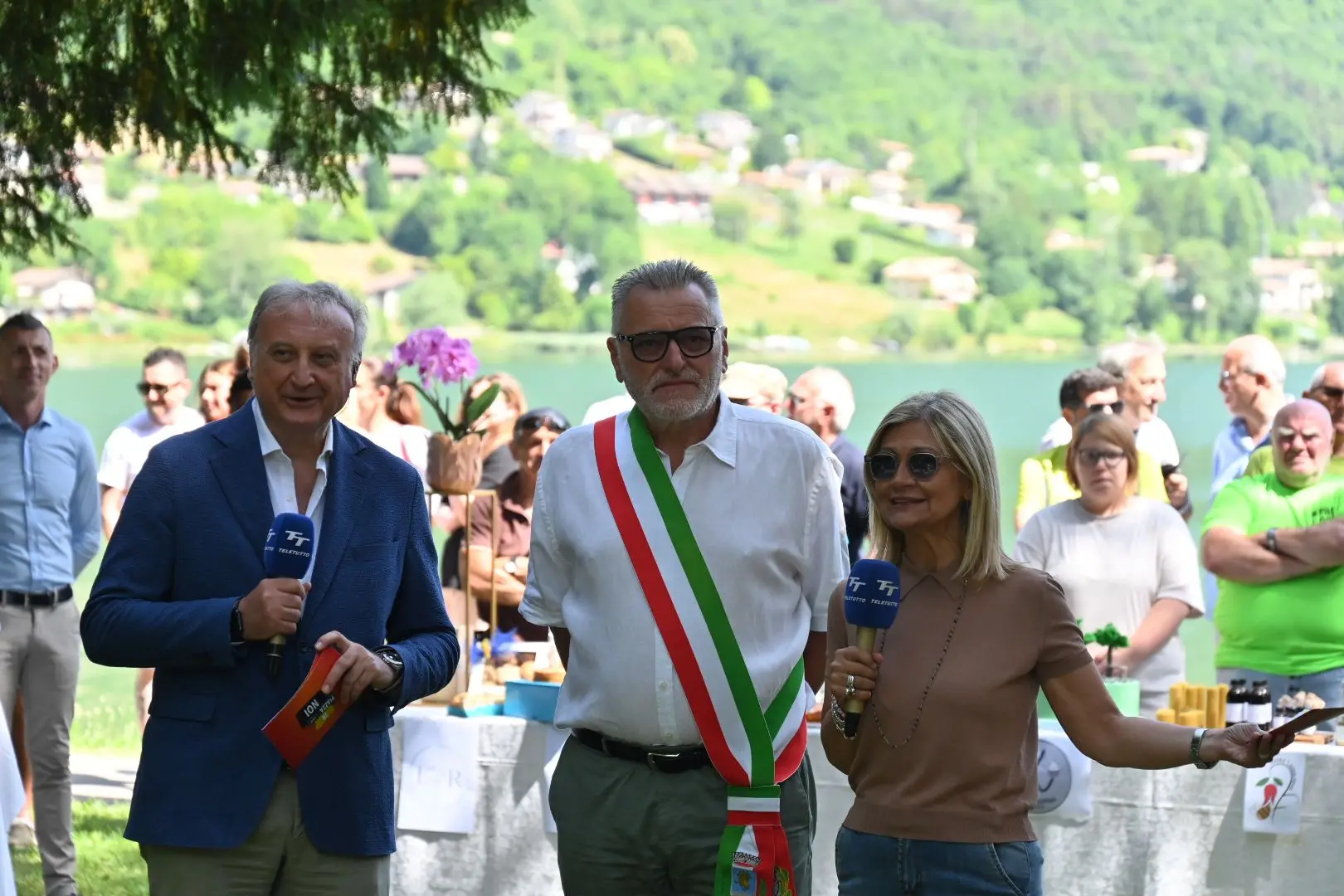 In piazza con noi