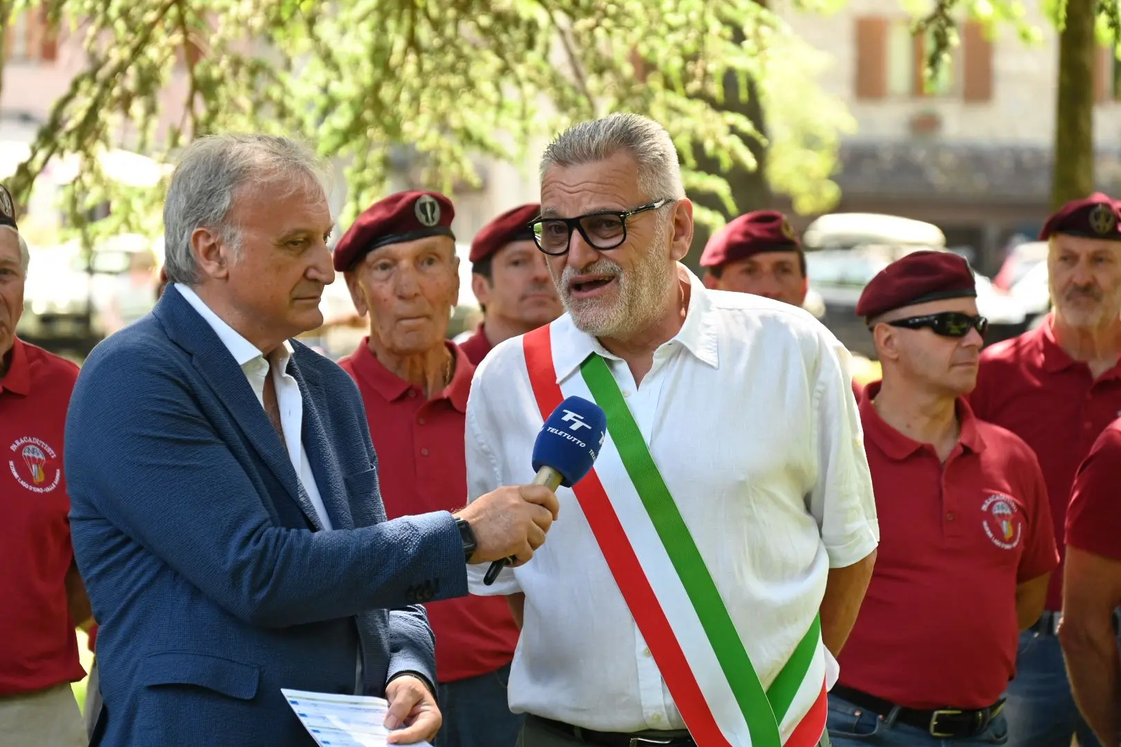 In piazza con noi