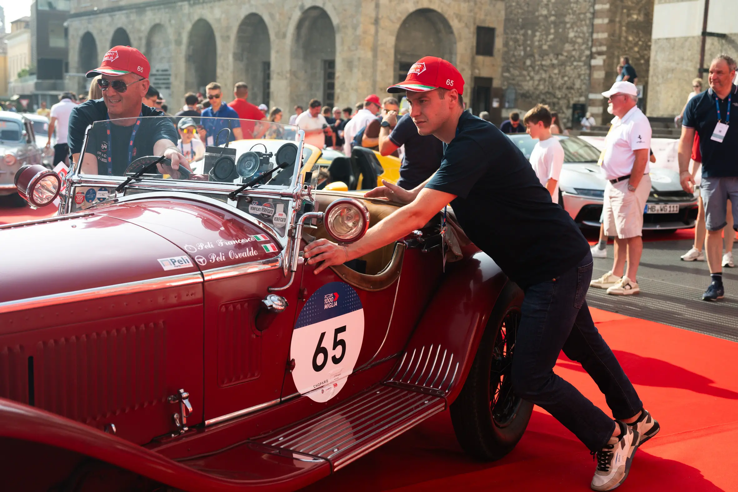 CRONACA BRESCIA MILLE MIGLIA 2025 INAUGURAZIONE VILLAGGIO NELLA FOTO UN MOMENTO   15-06-2025 Newreporter@Checchi-Favretto