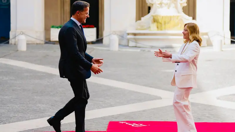 Il segretario generale della Nato Rutte e la premier Meloni - Foto Ansa © www.giornaledibrescia.it