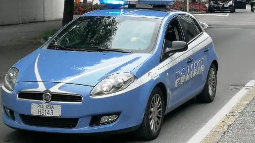 Volanti della Polizia - © www.giornaledibrescia.it