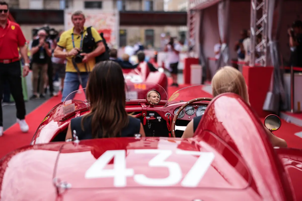 Mille Miglia 2025, la prima giornata di punzonature