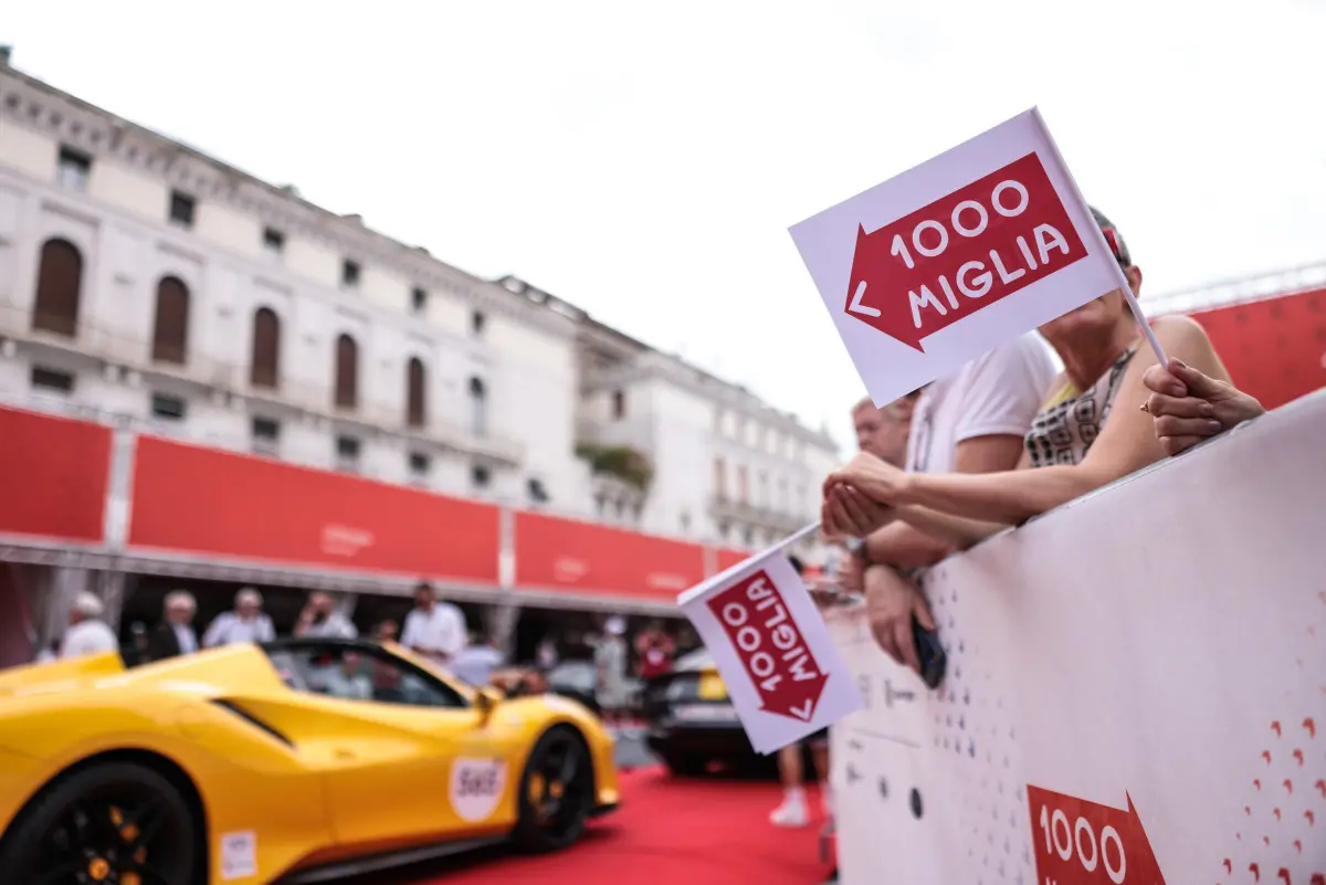 Mille Miglia 2025, la prima giornata di punzonature