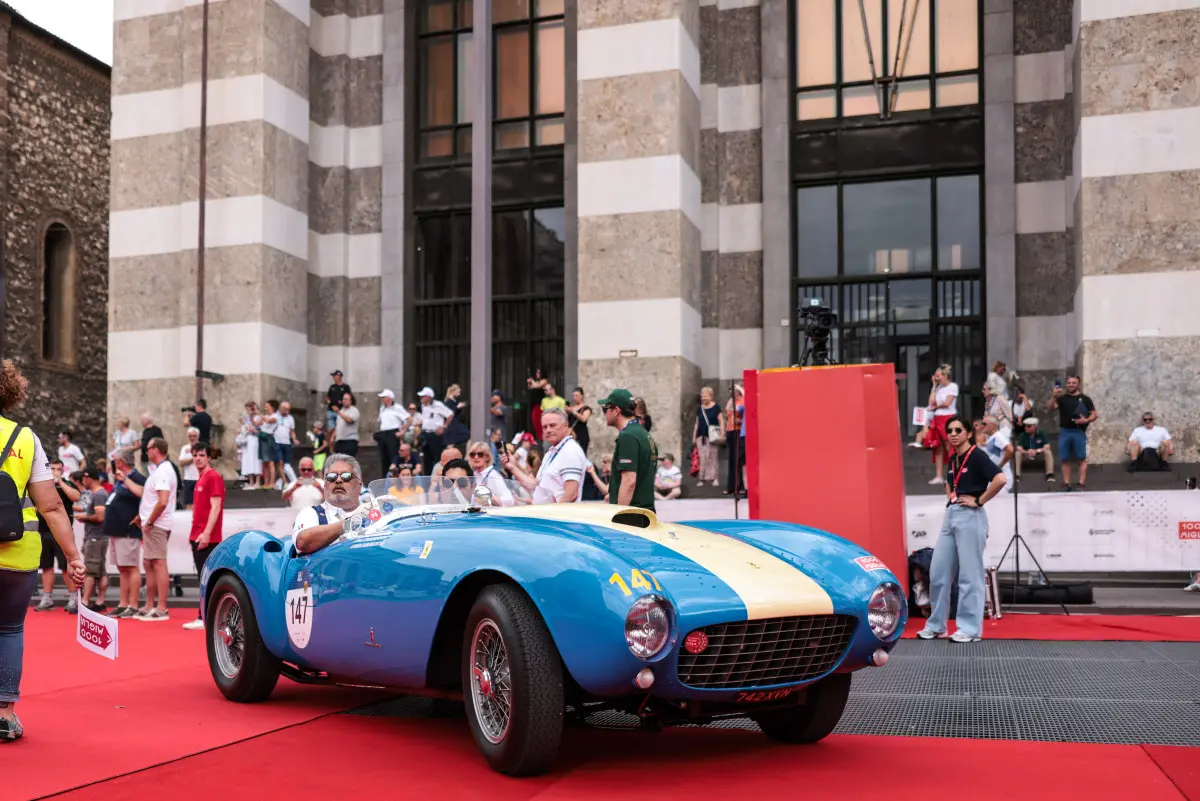 Mille Miglia 2025, la prima giornata di punzonature