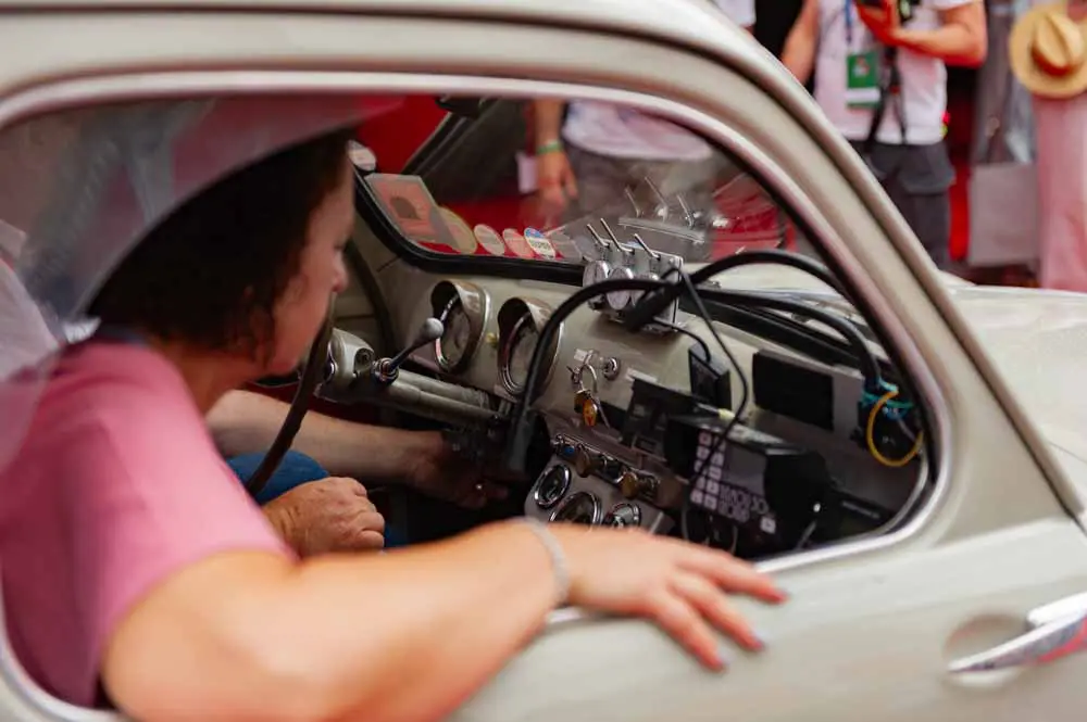 Mille Miglia 2025, la prima giornata di punzonature/3