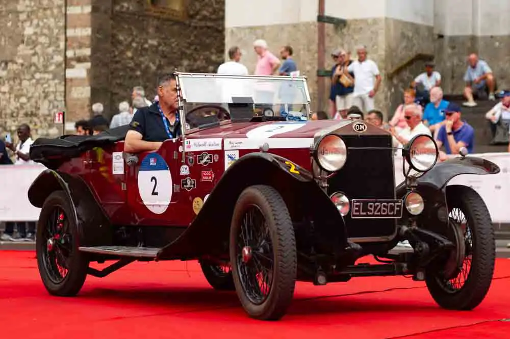 Mille Miglia 2025, la prima giornata di punzonature/3