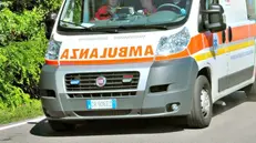 Ambulanza (foto dall'archivio) - © www.giornaledibrescia.it