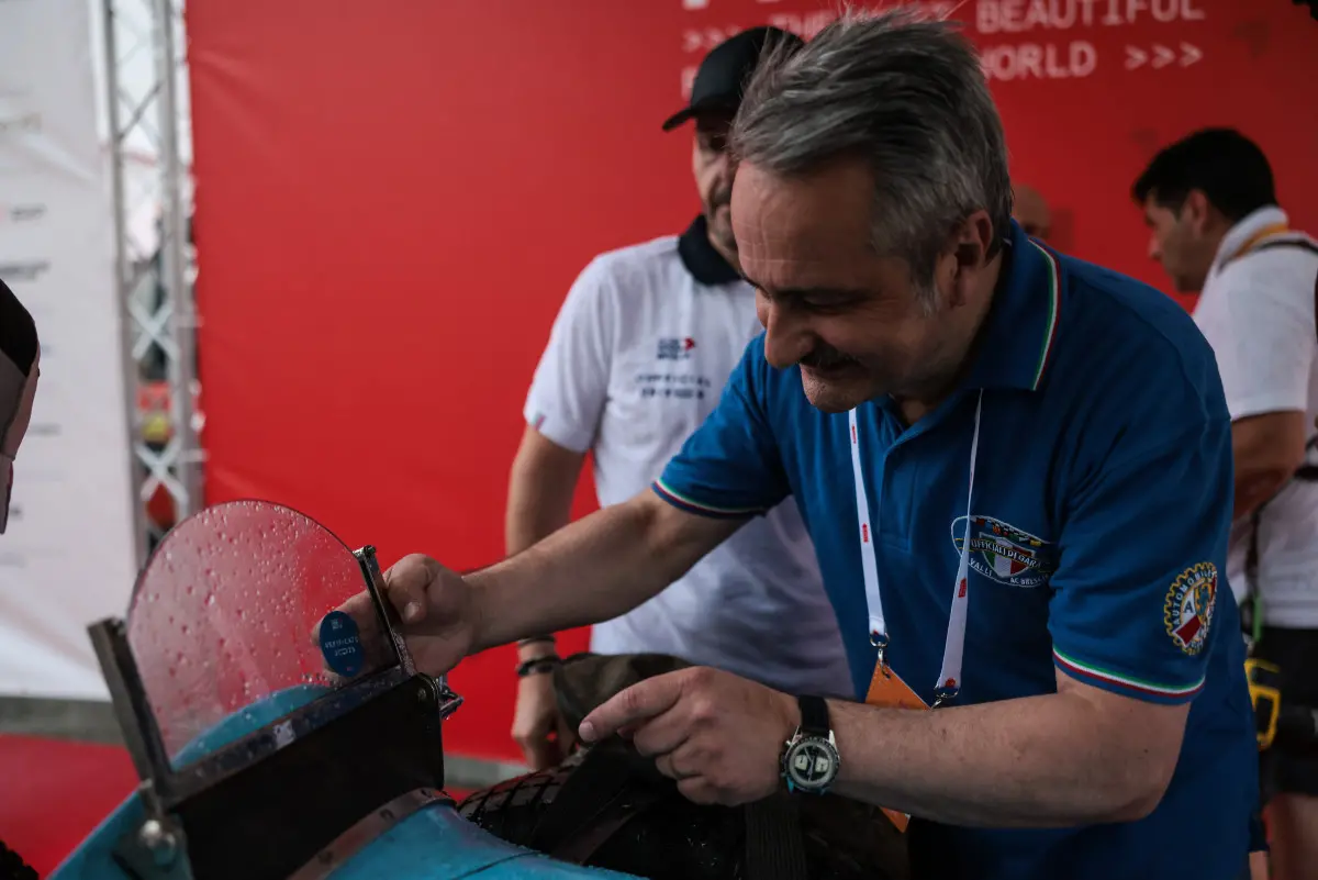 Mille Miglia 2025, la prima giornata di punzonature/5