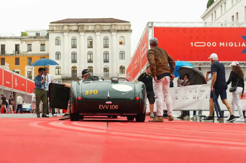 Mille Miglia 2025, la prima giornata di punzonature/6