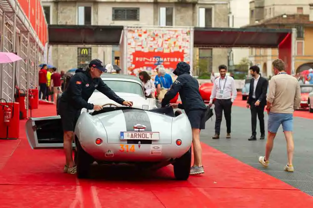 Mille Miglia 2025, la prima giornata di punzonature/6