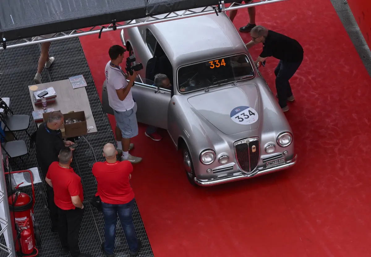 Mille Miglia 2025, la prima giornata di punzonature/7