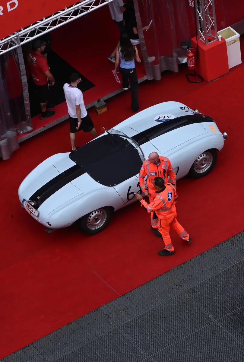 Mille Miglia 2025, la prima giornata di punzonature/7