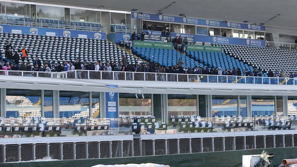 Con Cellino si discute anche dei pitch box del Rigamonti - Foto New Reporter © www.giornaledibrescia.it