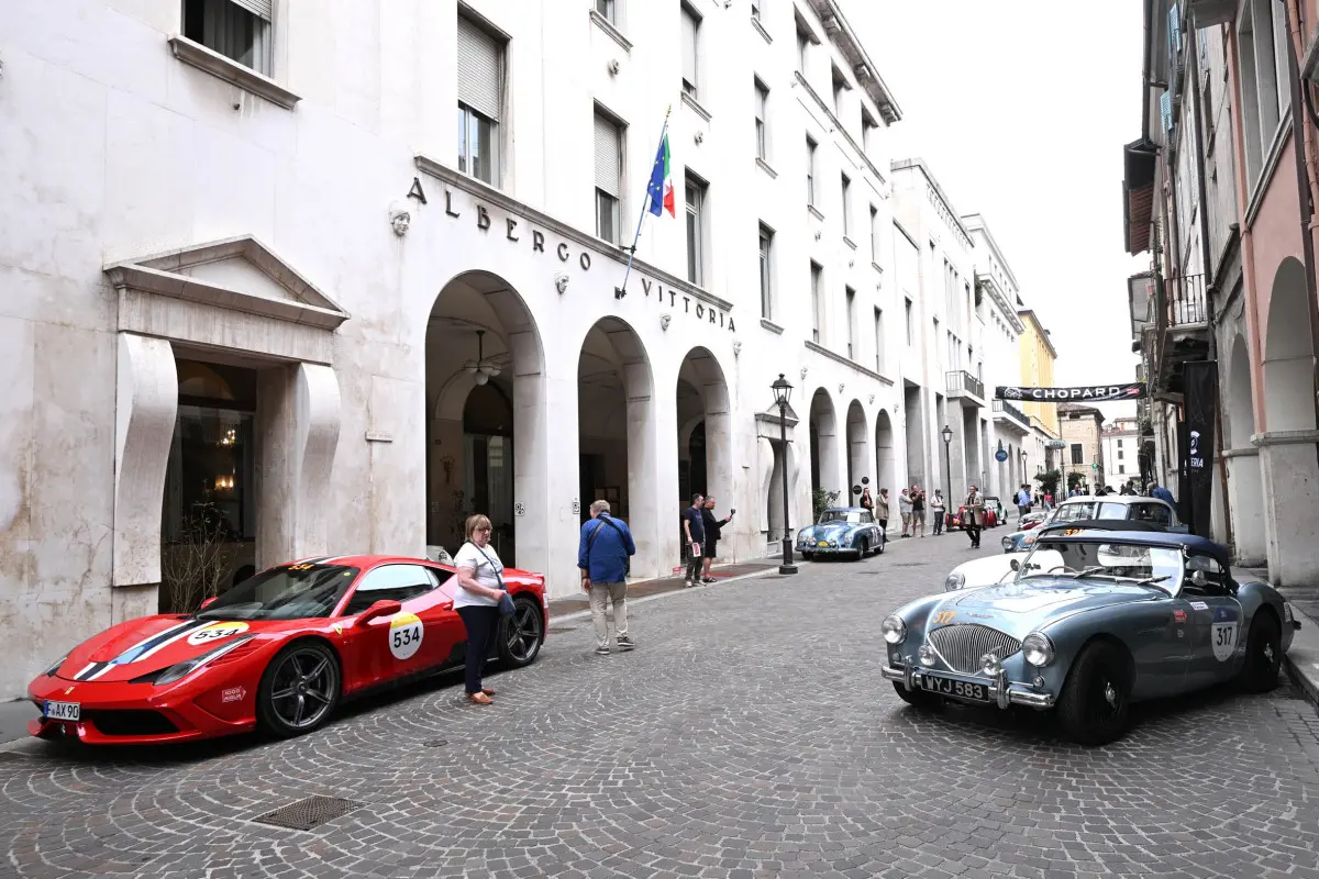 Mille Miglia 2025, i preparativi fervono in città