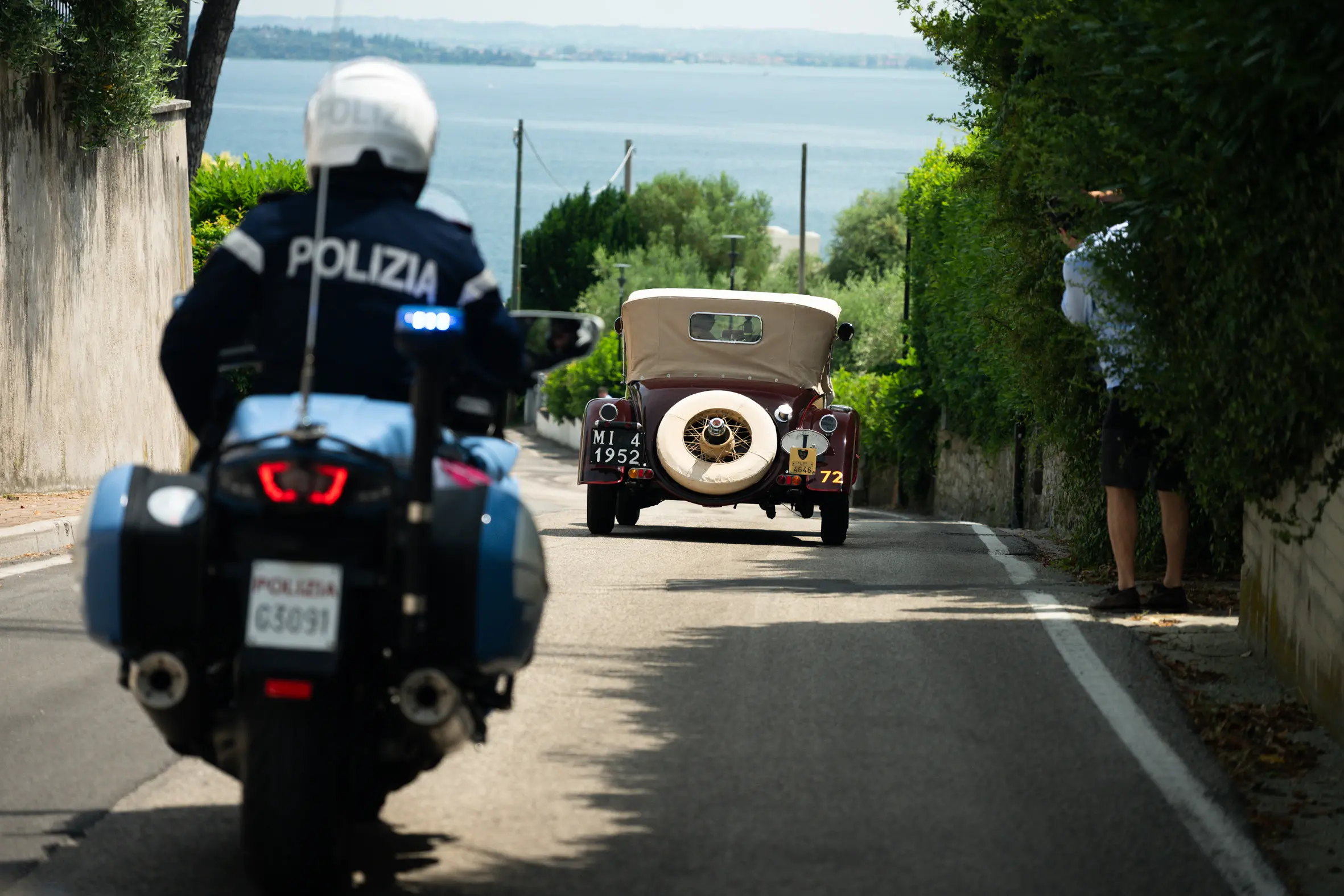 Mille Miglia 2025, il passaggio a Manerba del Garda