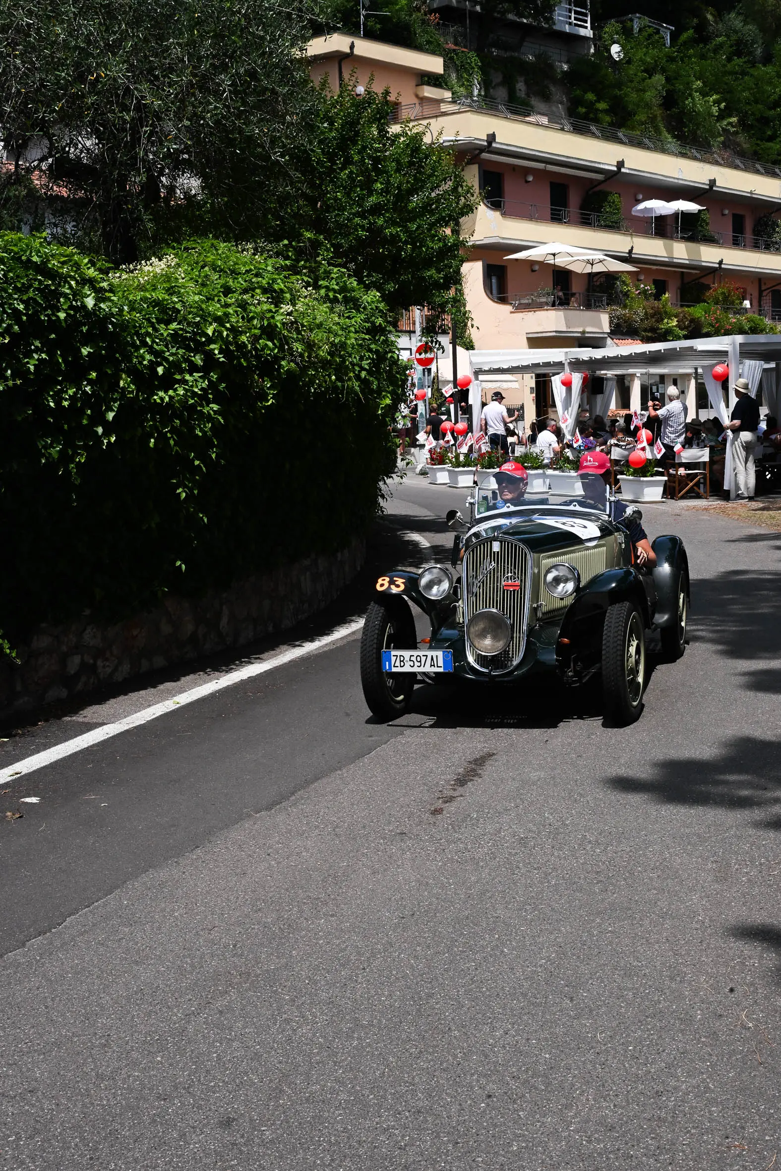 Mille Miglia 2025, il passaggio a Manerba del Garda