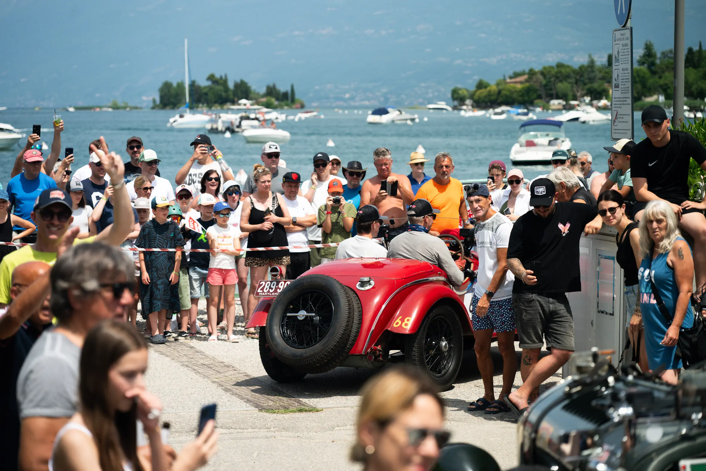 Mille Miglia 2025, il passaggio a Moniga del Garda