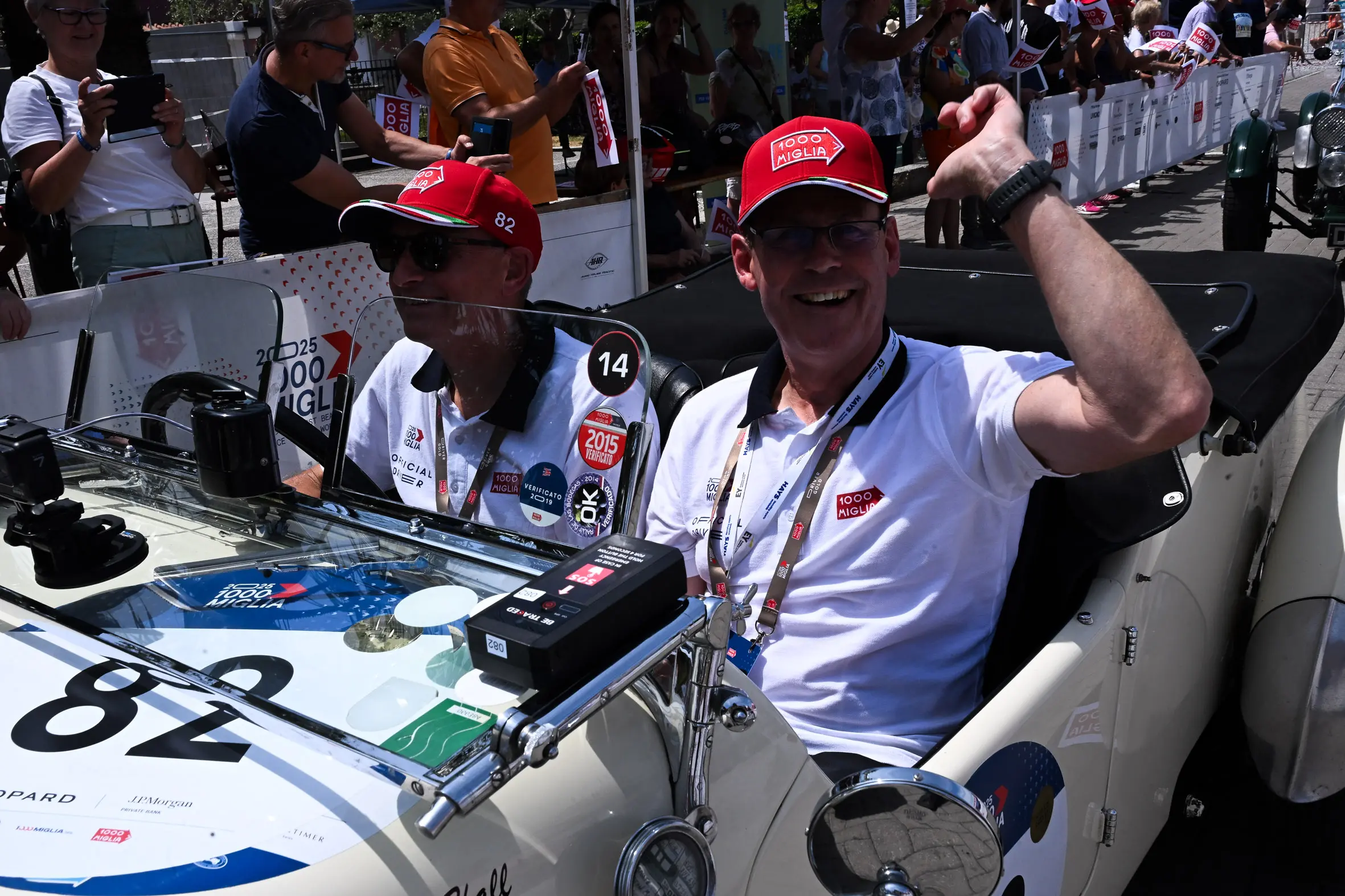 Mille Miglia 2025, il passaggio a Moniga del Garda